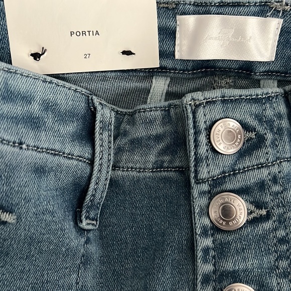 7 For All Mankind - Picture 5 of 6